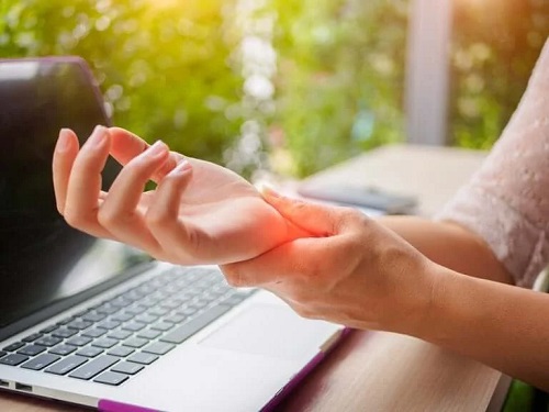 Cum să previi artrita mâinilor eficient