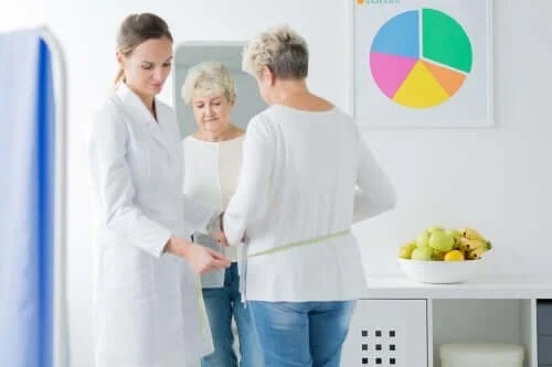 Medic care explică rolul dietei la menopauză