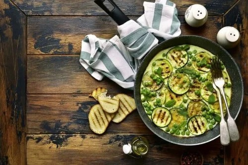 Rețetă de omletă vegană cu zucchini