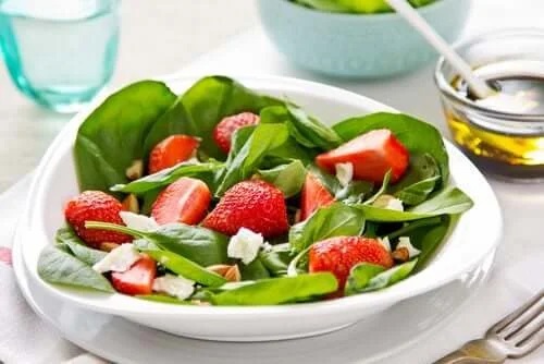 Rețete de salate de fructe delicioase