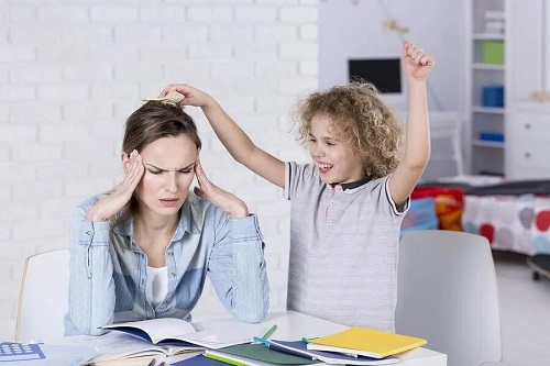Copiii cu ADHD: cum să abordezi problema