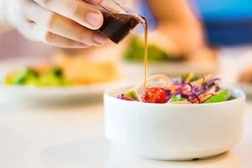 Dressing pentru salate cu avocado