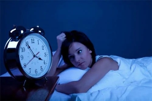 Fată care are insomnie