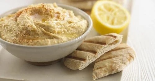 Castron cu hummus