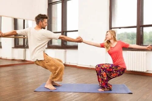 Poziția Utkatasana