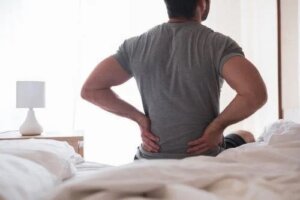 Inflamația nervului sciatic: simptome și remedii