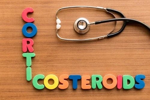 Corticosteroizi cu litere colorate