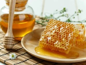 Luați propolis pentru răceală și gripă: vindecare naturală