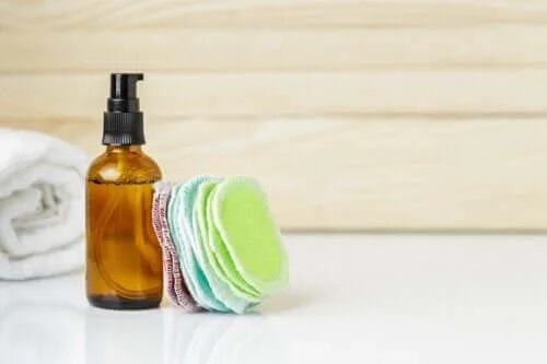 Cum să faci dischete demachiante reutilizabile