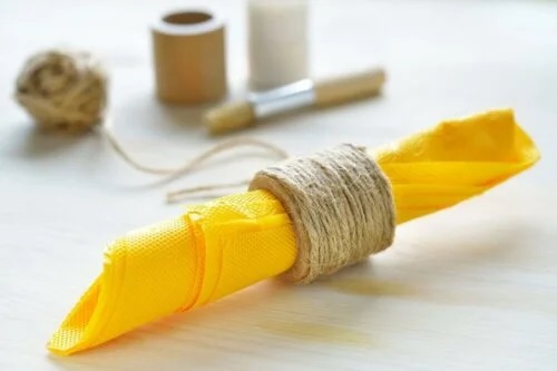 Cum să faci inele pentru șervețele din sfoară