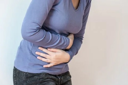 Femeie care a consumat plante abortive