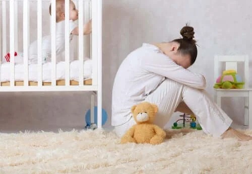 Cum poți identifica și trata depresia postpartum?