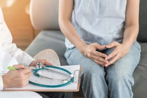 Medic ce arată cum să faci față cancerului mamar