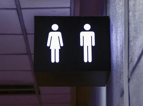Sexul în public: avantaje și riscuri