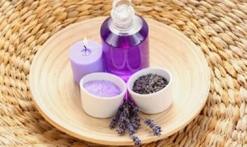 Cum să faci lumânări parfumate cu lavandă