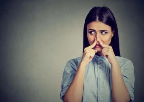 Fantosmia: cum apar halucinațiile olfactive?