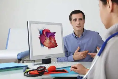 Medic care se pregătește de testul de efort cardiac