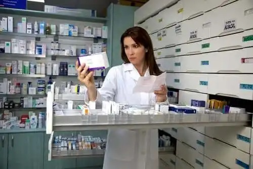 Specialist care cunoaște mituri despre antibiotice
