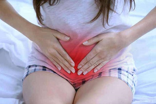 Victimă a unor concepții greșite privind menstruația