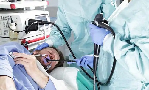 Medic care face o endoscopie