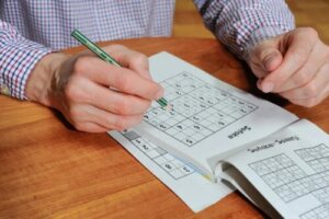 Beneficiile jocului sudoku pentru creier conform științei