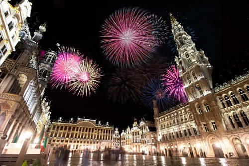 Tradiții de Anul Nou cu artificii