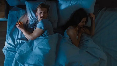 Bărbat infidel soției