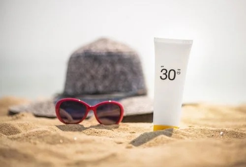 Cum să alegi cea mai bună protecție solară pentru piele