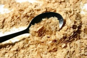 Drojdia nutritivă: nutrienți, beneficii și mod de utilizare