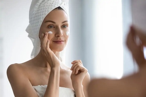 Femeie care știe ce este dermapen