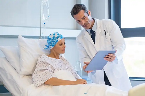Medic ce vorbește despre rata de supraviețuire a cancerului