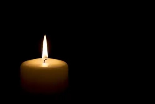 Meditația înainte de culcare la lumina lumânării