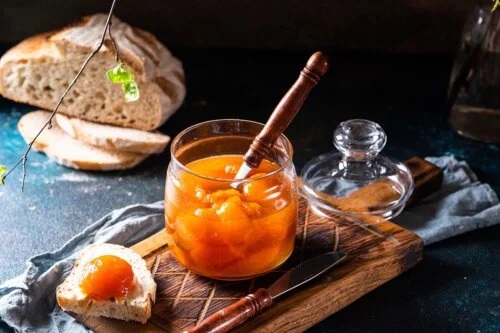 Rețetă naturală și simplă de piersici în sirop de casă