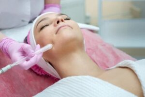 Procedura jet peel și beneficiile sale