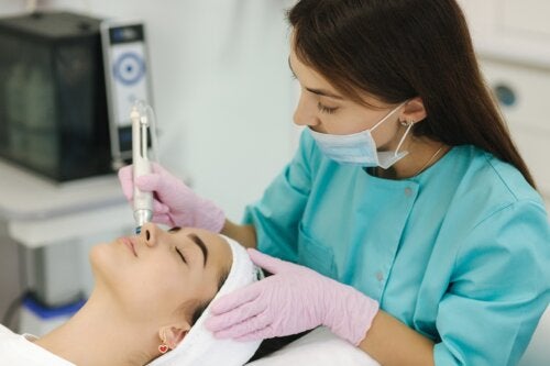 Ce este dermapen și care sunt efectele sale asupra pielii?