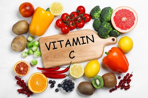 Vitamina C ajută la combaterea alergiilor sezoniere