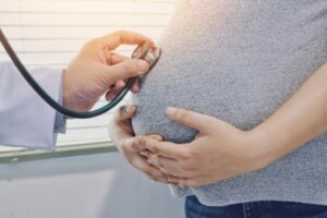 Ziua internațională a obstetricii și a femeilor însărcinate