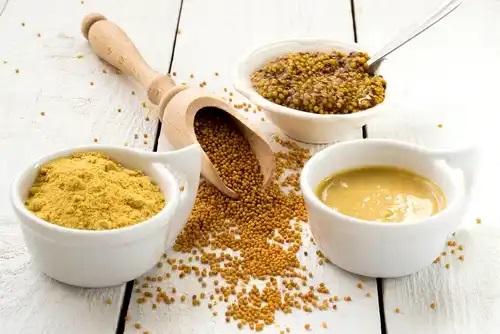Condimentele pe lista de alimente de evitat în caz de probleme cu somnul