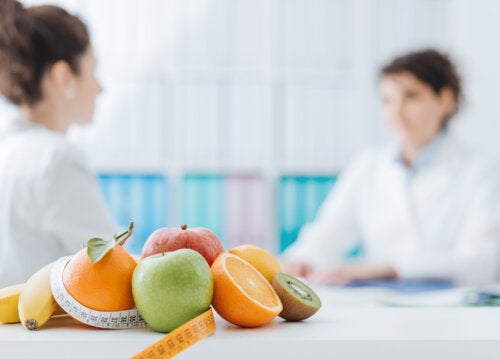 Care este diferența dintre dietetician și nutriționist?