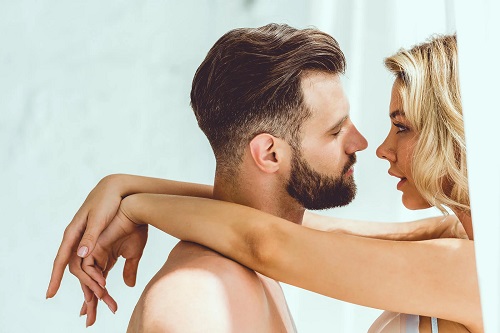 Cuplu care face sex