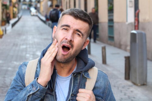 Ce sunt tulburările articulare temporomandibulare?