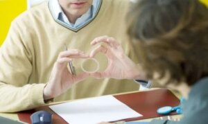 Inelul vaginal: cum să-l utilizați și ce efecte secundare are