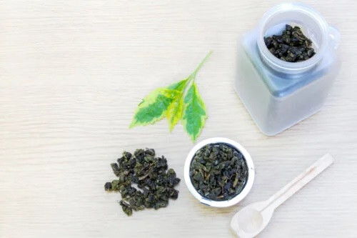 Ceaiul verde și negru reduce riscul de accident vascular cerebral