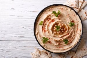 7 rețete pentru dip-uri delicioase și sănătoase