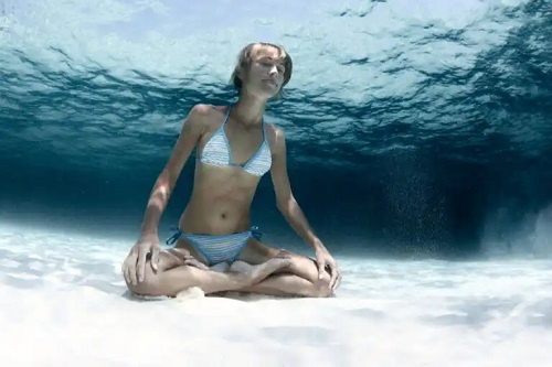 Yoga în apă: caracteristici, beneficii și multe altele
