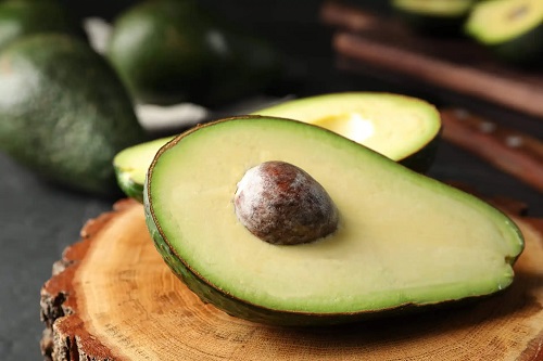 Avocado cu sâmbure