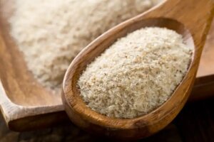 Ce este psyllium și care sunt utilizările sale?