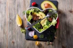 Este dieta vegană deficitară în colină? Cunoaște adevărul