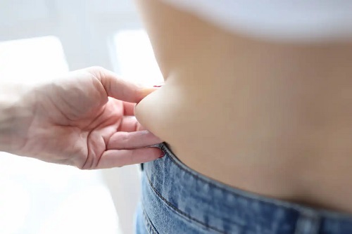 Persoană care are nevoie de injecția Aqualix