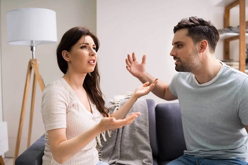 Persoane care eperimentează alunecarea freudiană